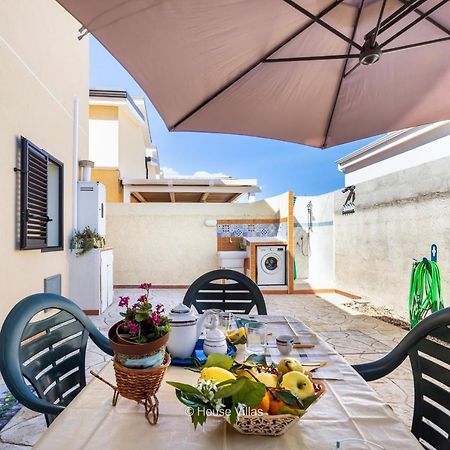 Villa Queen Dany Lido di Noto Екстер'єр фото