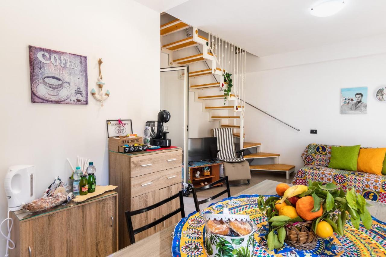Villa Queen Dany Lido di Noto Екстер'єр фото