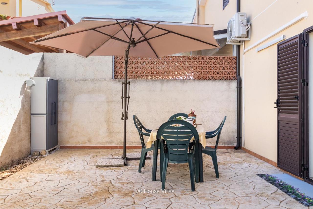 Villa Queen Dany Lido di Noto Екстер'єр фото