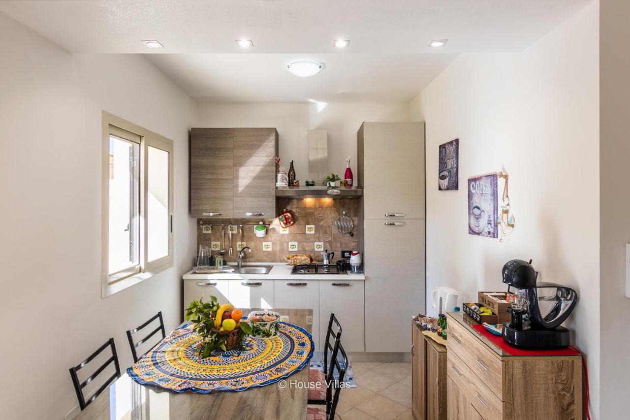 Villa Queen Dany Lido di Noto Екстер'єр фото