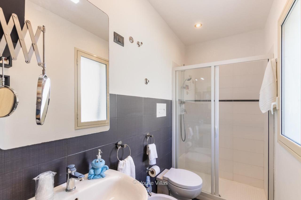 Villa Queen Dany Lido di Noto Екстер'єр фото